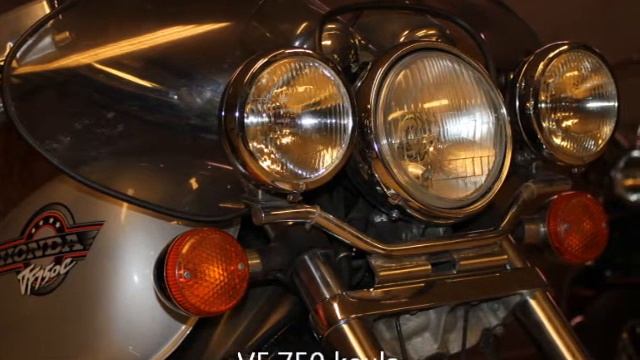 Honda VF 750 Magna F Iron Maiden live смотреть онлайн
