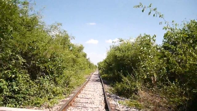 Battambang, Cambodia | What to see in Battambang in 1 day! | South East Asia Travel Vlog E66 смотреть онлайн