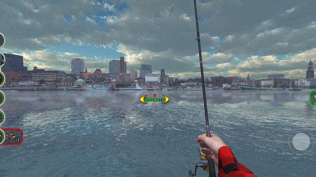 Ultimate Fishing Simulator половил белую рыбу и карася