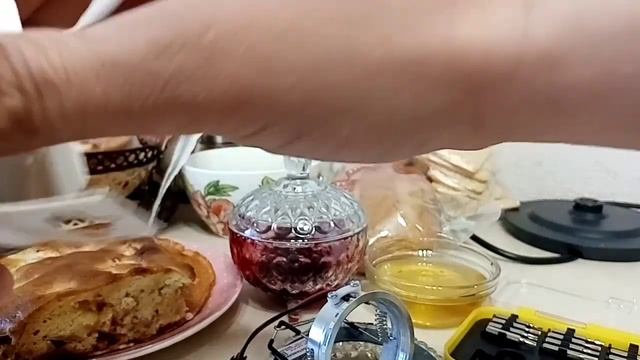 Замена лампочки в светодиодной свнтильнике(замена светильника). смотреть онлайн