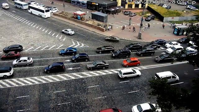 Веб-камера Киев Европейская площадь + Майдан 24/7 2019 07 17 смотреть онлайн