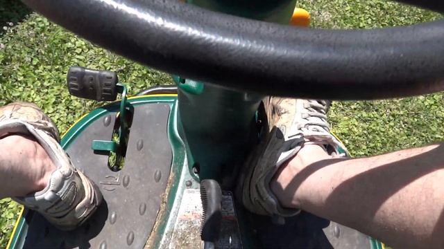 MTD Yard Man Yard Bug Grass Catching Riding Mower