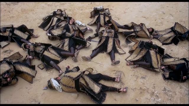 Monty Python - Always Look On The Bright Side Of Life смотреть онлайн