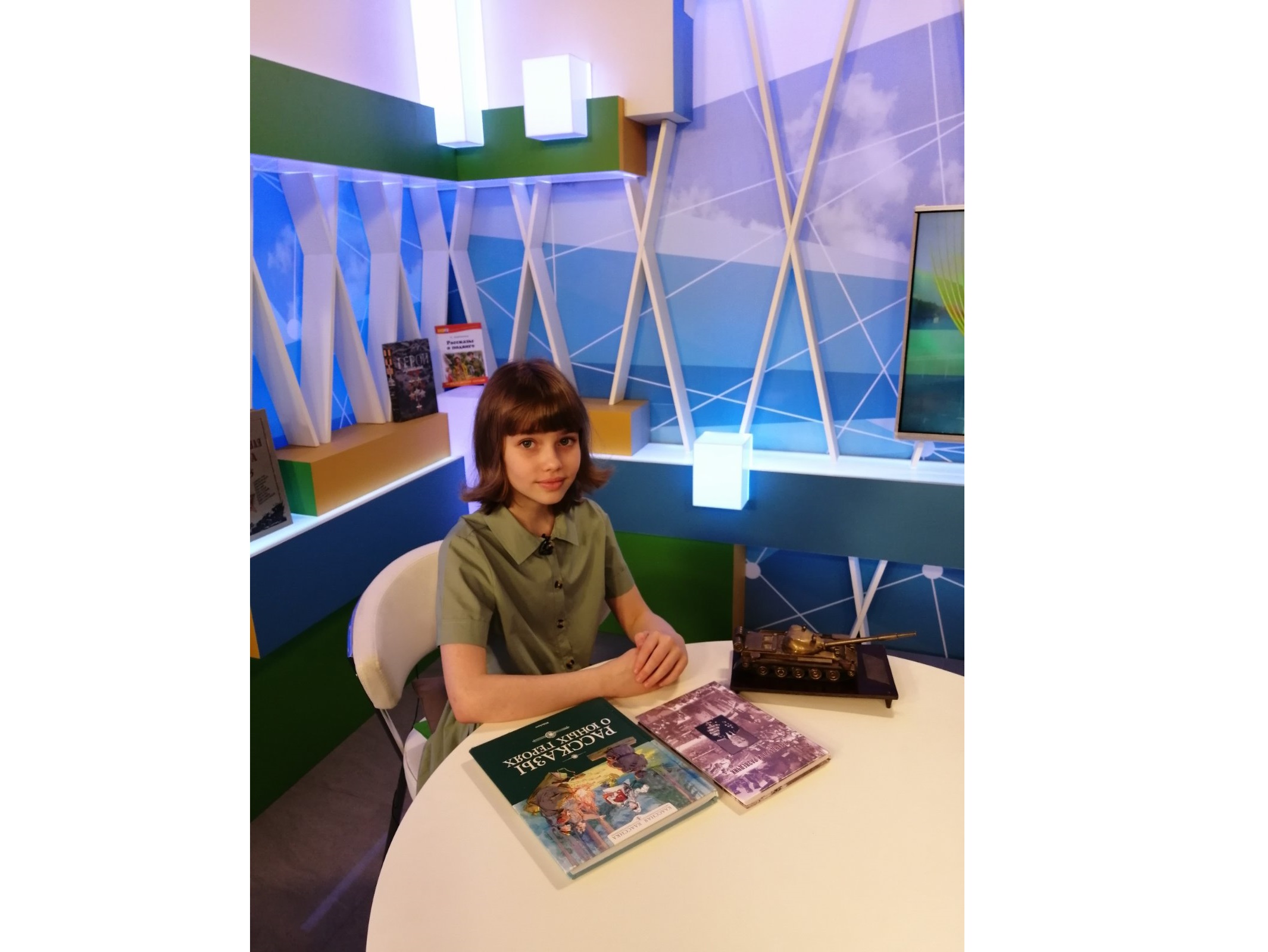 Лера выпуск на ТК Рифей-Пермь от 05.01.22 про книжку "Жизнь Ивана Семенова..."