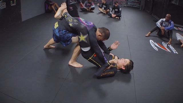 10th Planet Jiu Jitsu - Warmups E - Quarter Guard смотреть онлайн