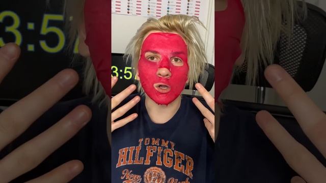 САМАЯ ОПАСНАЯ МАСКА С ЯДОМ ЗМЕИ НА 24 ЧАСА?‼️ Inst:sever1off #sever1off #shorts смотреть онлайн