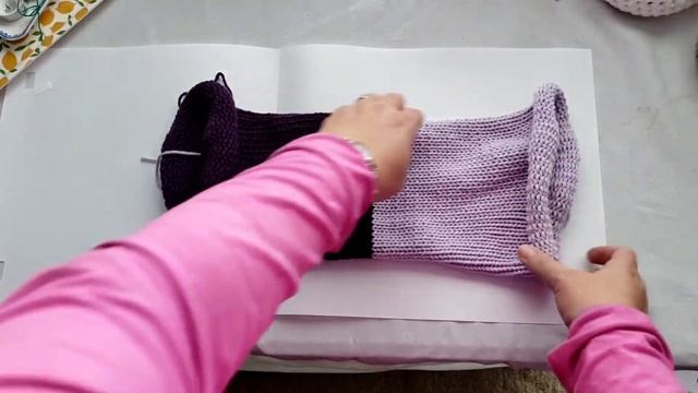 HOW TO KNIT: REVERSIBLE BEANIE HAT using the Addi Knitting Machine (super easy!) смотреть онлайн
