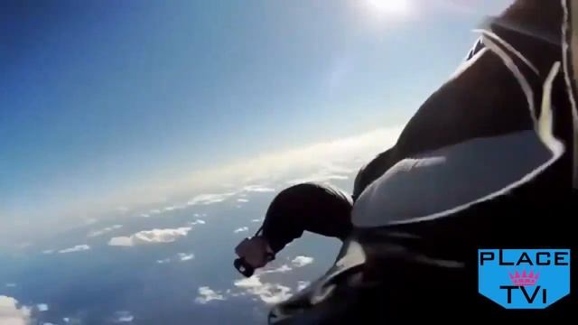 Воздушные экстремальные трюки с парашютом и без смотреть онлайн