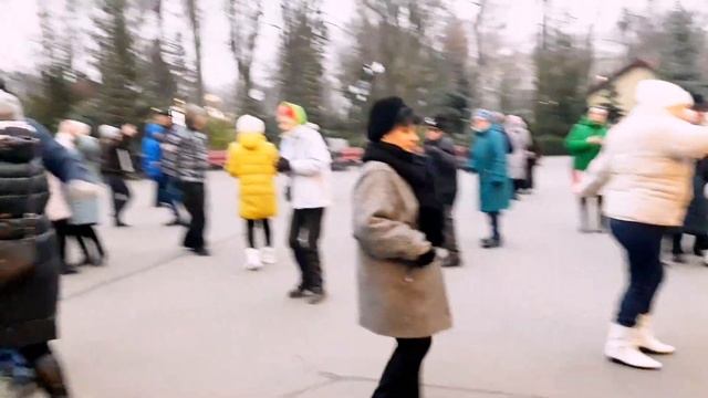 Белые туманы!!!??Танцы в парке Горького!!!??Харьков 2021 смотреть онлайн