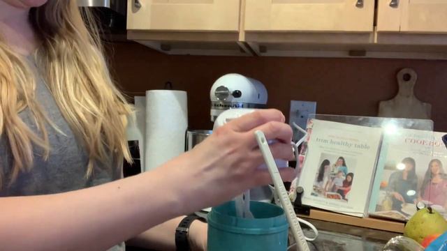 DASH My Pint Ice Cream Maker Review смотреть онлайн