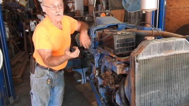 Moving Ford 2000 Into Shop for Spring Refresher смотреть онлайн