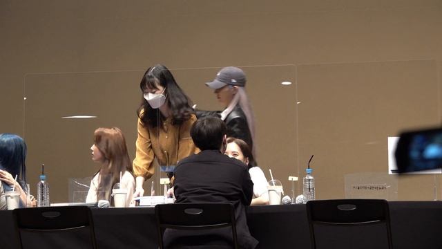 210410 WJSN 우주소녀 Eun Seo 은서 BONA 보나 Luda 루다 смотреть онлайн