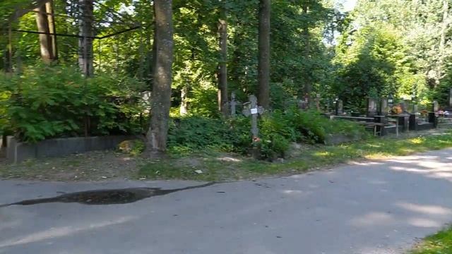 Как найти могилу актрисы Анны Самохиной на Смоленском православном кладбище Петербурга смотреть онлайн