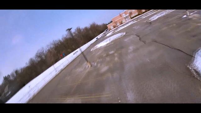 Winter vs Summer Flying смотреть онлайн