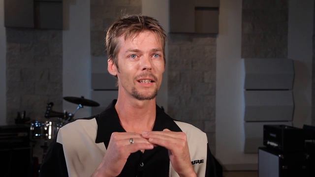 Shure SM58 Myths 1 - Old Technology смотреть онлайн