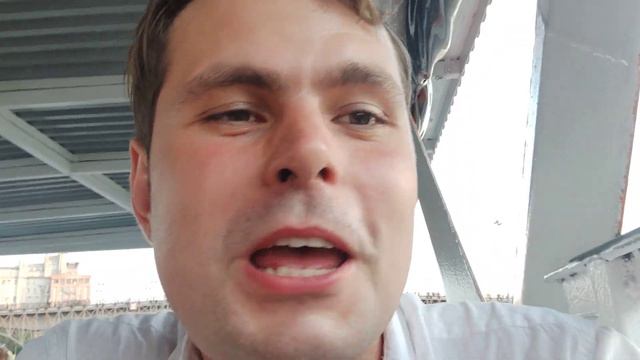 Катаюсь на теплоходе по Москве реке!)) смотреть онлайн