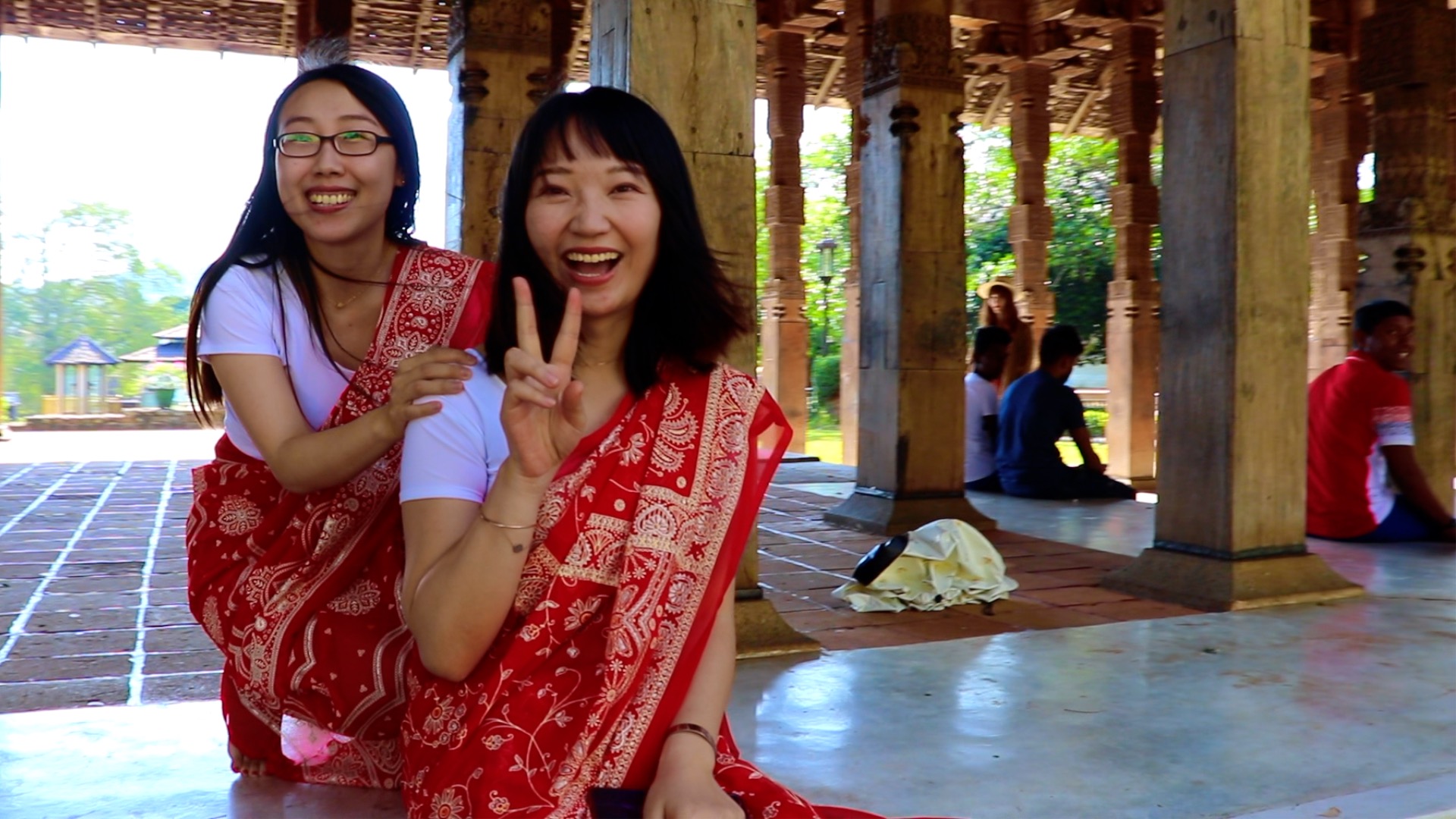 Храм Зуба Будды в Канди: главная буддистская достопримечательность Шри-Ланки смотреть онлайн