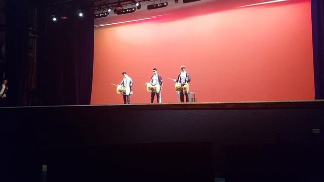 New Trier High School K-Pop Dance Club and Korean Drum Club performing "Lit" by Oneus смотреть онлайн