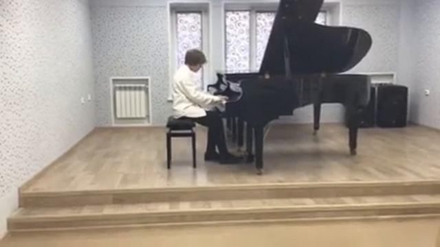 "танго влюблённого кузнечика" Е. Поплянова, исп. Кирьянок Захар, преподаватель Гордеева И. Д., ДМШ смотреть онлайн