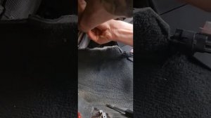 дополнение к первому видео о том как снять радиатор печки авенсис 2003 года