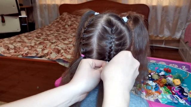 Прическа в сад. Простые косы. смотреть онлайн