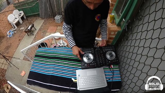 SOLID Professor - Totterdell Street Groovy Minimal Techno - Backyard DJ Set 2021 смотреть онлайн