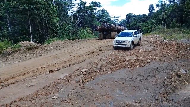 Mr. Herlin pancal Volvo NL-12 .. Awass terexx... Jangan sontoloyoo kau.. ??? смотреть онлайн