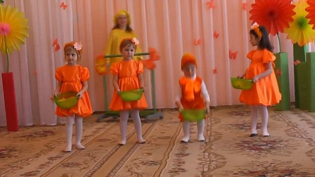 Танец "Помогаем маме" смотреть онлайн