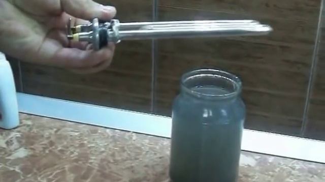 удаление известкового налёта(камня) с поверхности тэна стиральной машины. смотреть онлайн