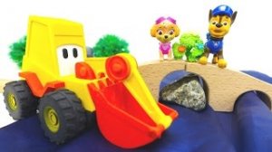 Игры с машинками - Экскаватор Мася строит мост.mp4