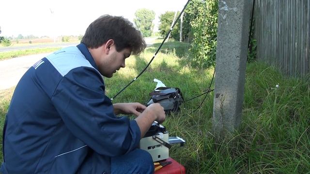 А.Саламатов топором обрубил кабеля 