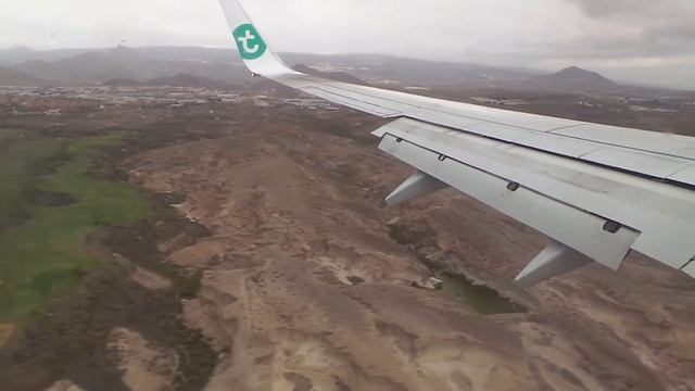 Landing on Tenerife Sur Airport (Transavia) смотреть онлайн