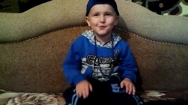 Мальчику  3 года