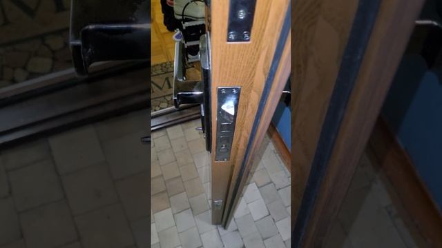 Вскрытие двери Мастер лок, без взлома. Master lock как открыть замок без ключа в городе Мин. Воды. смотреть онлайн