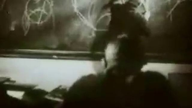Us & Them - Cold War. CCCP Intro смотреть онлайн