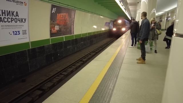 VLOG 2: МИНСК, ГОСТИ ИЗ ПИТЕРА И РУКОДЕЛЬНАЯ ВСТРЕЧА! смотреть онлайн