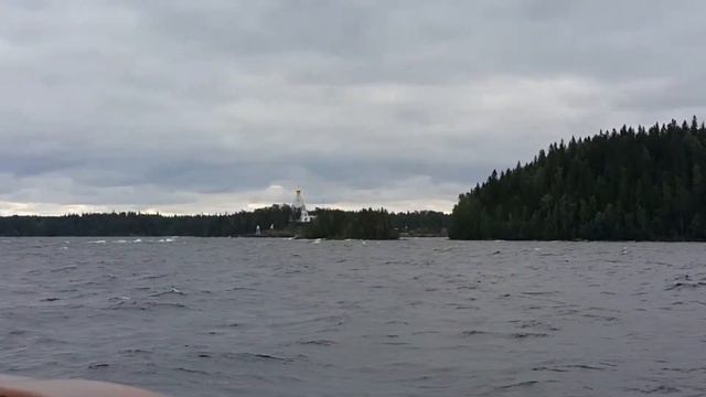 Вдоль северо-западного побережья Валаамского архипелага на монастырском теплоходе типа ОМ. смотреть онлайн