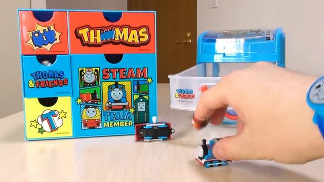 Thomas & Friends toys come out of the blue box RiChannel смотреть онлайн
