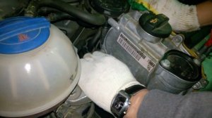 Стук опоры двигателя Polo Sedan