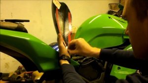 Карбоновая накладка на бензобак Kawasaki Ninja 250R 2008-2012 Pad Protector