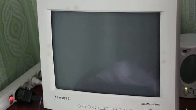 Старый компьютер со Slackware на ядре zen-kernel смотреть онлайн