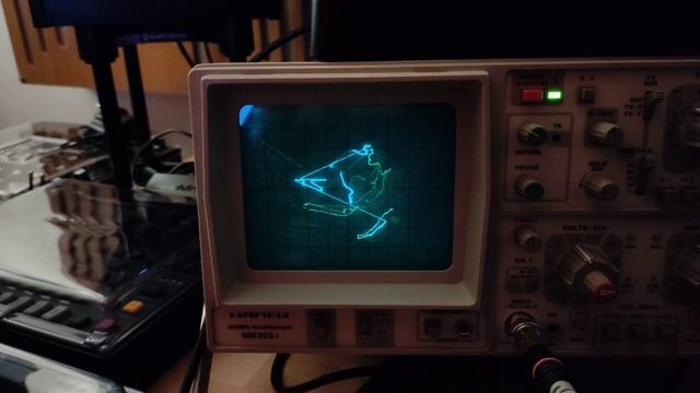 Autechre - Gantz Graf / Oscilloscope version смотреть онлайн