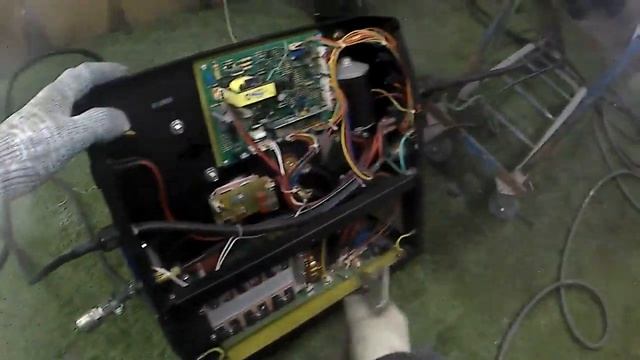 Обзор сварочного полуавтомата Aurora Overman 200