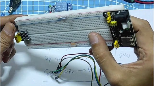 P2 ESP01 4CH Relay Module (Subtittled) смотреть онлайн