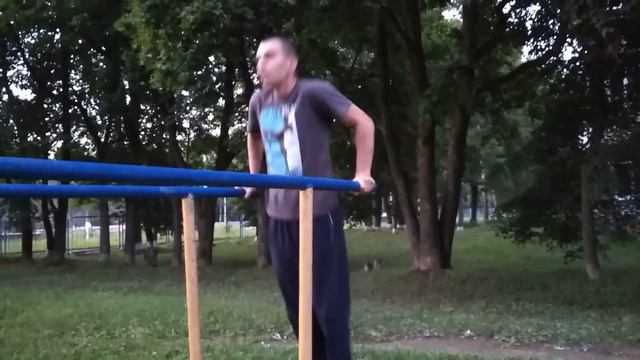 брусья на максимум 18 раз Моя цель хотя бы 35 раз!!! смотреть онлайн