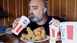 KFC - ОБЖОР!!! КАК Я ПРОВАЛИЛСЯ В ДЕРЕВЕНСКИЙ ТОЛЧОК!!! | Жру.ру#268 | mukbang | asmr