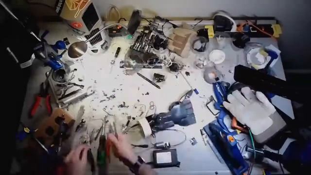 БИОНИЧЕСКАЯ РУКА ИЗ КОФЕМАШИНЫ смотреть онлайн