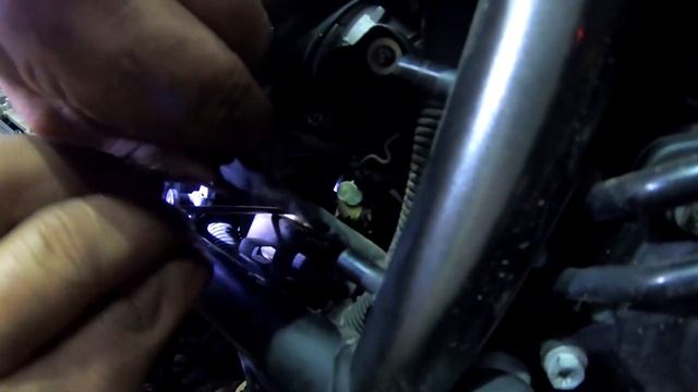 BMW F800 GS. Замена Генератора смотреть онлайн