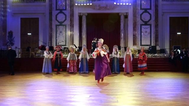 Живой Музей русского народного костюма Аллы Денисовой (Австрия, г. Вена). смотреть онлайн