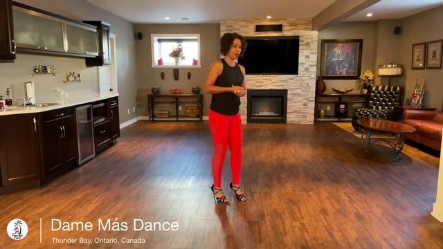 Bachata Booty Roll смотреть онлайн